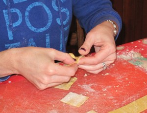 hatcap making cappelletti