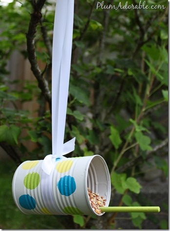 DIY Bird Feeder from Plum Adorable